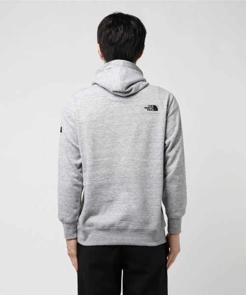 THE NORTH FACE（ザノースフェイス）の「ザ・ノース・フェイス メンズ ロゴスウェットパーカー / スクエアロゴフーディー（パーカー・メンズ・グレー/ブラック/ネイビー/ホワイト・LARGE/MEDIUM/SMALL/X-LARGE）」の5枚目の写真
