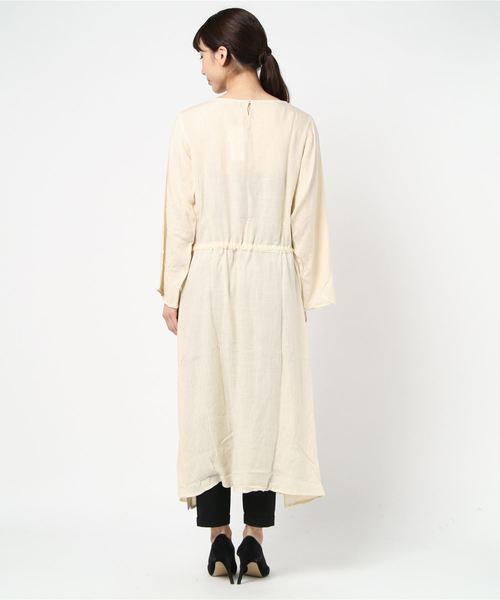 チャイハネ（チャイハネ）の「【チャイハネ】花刺繍サイドスリットロングワンピース（ワンピース・レディース・ホワイト/オレンジ/ブルー/グリーン・FREE）」の7枚目の写真