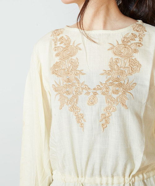 チャイハネ（チャイハネ）の「【チャイハネ】花刺繍サイドスリットロングワンピース（ワンピース・レディース・ホワイト/オレンジ/ブルー/グリーン・FREE）」の14枚目の写真