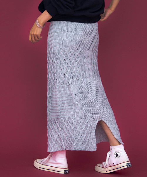 Aunt Marie's(アントマリーズ)の「AUNT MARIE'S ケーブル編みニットロングスカート(スカート・レディース・グレー/モカ/ナチュラル・FREE)」の13枚目の写真