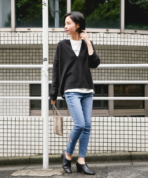 LOWRYS FARM（ローリーズファーム）の「スリットＶニットプルオーバー　852006（ニット/セーター・レディース・アイボリー/ブラック/ブラウン/グリーン・FREE）」の15枚目の写真