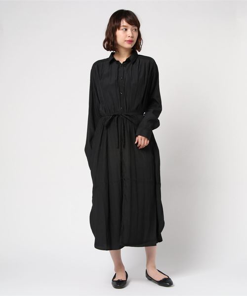 Libby&Rose（リビーアンドローズ）の「プリーツシャツワンピース（ワンピース・レディース・グレイッシュベージュ/ブラック/ブラウン/カーキ・FREE）」の7枚目の写真