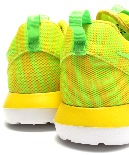 NIKE（ナイキ）の「ナイキ ローシラン サンセットパック NIKE ROSHERUN 