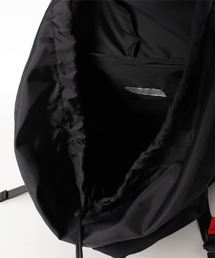 LORINZA（ロリンザ）の「LORINZA Peach Skin Fidlock Backpack