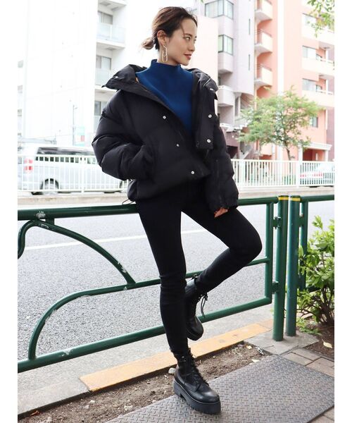 MURUA（ムルーア）の「JET BLACK SKINNY（デニムパンツ・レディース・ブラック・1/2/0）」の14枚目の写真