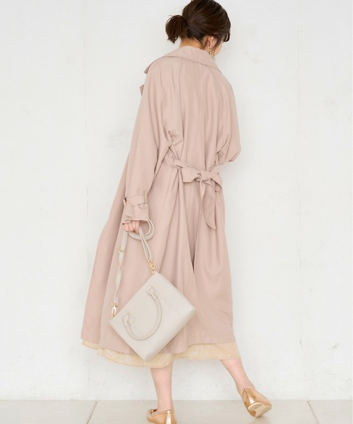 natural couture(ナチュラルクチュール)の「【WEB限定カラー有り】ラグラントレンチコート(トレンチコート・レディース・ベージュ/カーキ/ピンクベージュ/グレイッシュベージュ・FREE)」の22枚目の写真