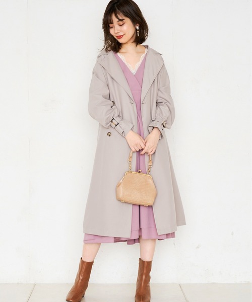 natural couture(ナチュラルクチュール)の「【WEB限定カラー有り】ラグラントレンチコート(トレンチコート・レディース・ベージュ/カーキ/ピンクベージュ/グレイッシュベージュ・FREE)」の16枚目の写真