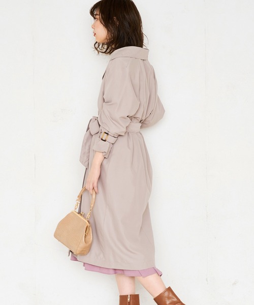 natural couture(ナチュラルクチュール)の「【WEB限定カラー有り】ラグラントレンチコート(トレンチコート・レディース・ベージュ/カーキ/ピンクベージュ/グレイッシュベージュ・FREE)」の15枚目の写真