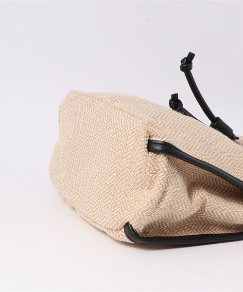 KOBE LETTUCE（コウベレタス）の「ナチュラルパターン巾着バッグ（ハンドバッグ・レディース・ブラウン/ブラック・FREE）」の3枚目の写真