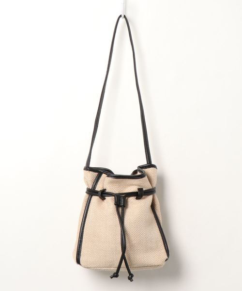 KOBE LETTUCE（コウベレタス）の「ナチュラルパターン巾着バッグ（ハンドバッグ・レディース・ブラウン/ブラック・FREE）」の6枚目の写真