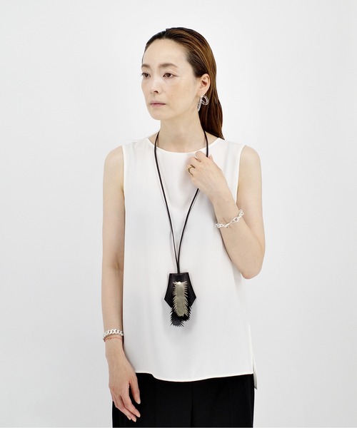 tortoago（トルトアーゴ）の「FEATHER KEY CASE/キーケース（キーケース/キーアクセサリー・レディース・ダークブラウン/ブラック/レッド/ネイビー/グリーン/ブルー系その他/ブラック×ゴールド/キャメル/ブルー系その他2・FREE）」の3枚目の写真