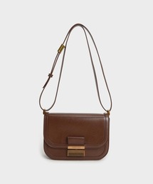 CHARLES & KEITH | メタリック プッシュロッククロスボディバッグ / Metallic Push-Lock Crossbody Bag(ショルダーバッグ)
