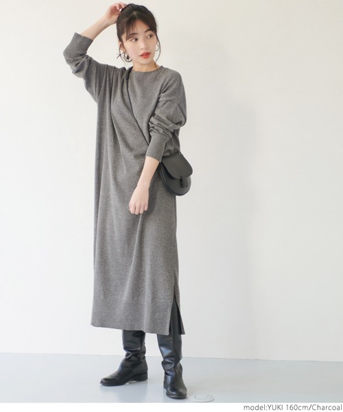 coca(coca)(コカ)の「クルーネックニットワンピース(ワンピース・レディース・チャコールグレー/ベージュ・ONE SIZE)」の8枚目の写真