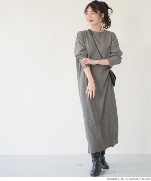 coca(coca)(コカ)の「クルーネックニットワンピース(ワンピース・レディース・チャコールグレー/ベージュ・ONE SIZE)」の11枚目の写真