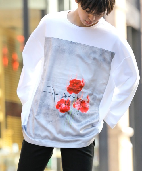 Beno(ビーノ)の「ストレッチR/Tスムース ローズデザイン貼付け ルーズシルエット ロングスリーブTEE(Tシャツ/カットソー・メンズ・ホワイト/ライトベージュ/ラベンダー/サックスブルー/ブラック・FREE)」の2枚目の写真
