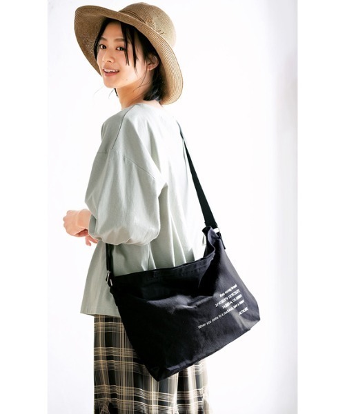 GeeRA(ジーラ)の「B4対応!キャンバス2WAYショルダー(ショルダーバッグ・レディース・グレー/ブラック/アイボリー/ネイビー/その他2/その他1/ダークネイビー/グリーン/ブラック系その他/ベージュ/その他3/ライトブラック・FREE)」の16枚目の写真