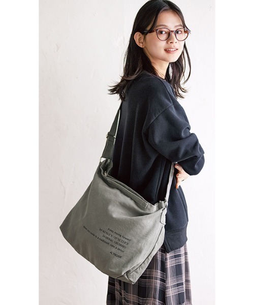 GeeRA(ジーラ)の「B4対応!キャンバス2WAYショルダー(ショルダーバッグ・レディース・グレー/ブラック/アイボリー/ネイビー/その他2/その他1/ダークネイビー/グリーン/ブラック系その他/ベージュ/その他3/ライトブラック・FREE)」の19枚目の写真