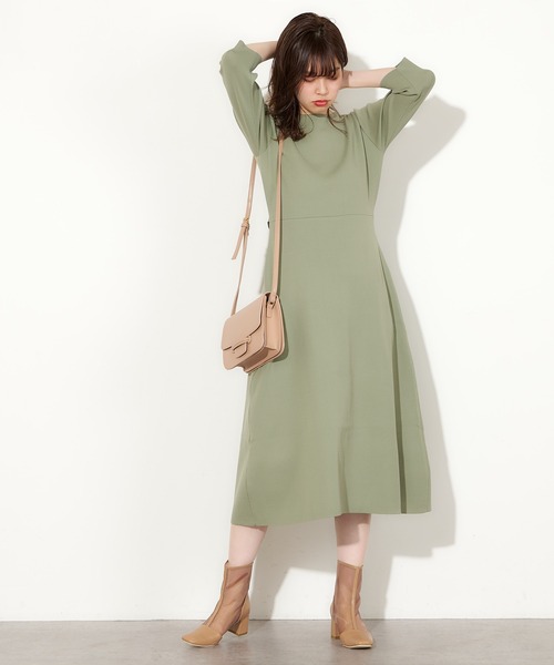 natural couture(ナチュラルクチュール)の「【WEB限定】美シルエットポリニットワンピース Lサイズ(ワンピース・レディース・パープル/ライトベージュ/ブラック/カーキ・FREE)」の18枚目の写真