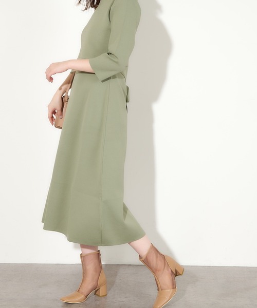 natural couture(ナチュラルクチュール)の「【WEB限定】美シルエットポリニットワンピース Lサイズ(ワンピース・レディース・パープル/ライトベージュ/ブラック/カーキ・FREE)」の6枚目の写真