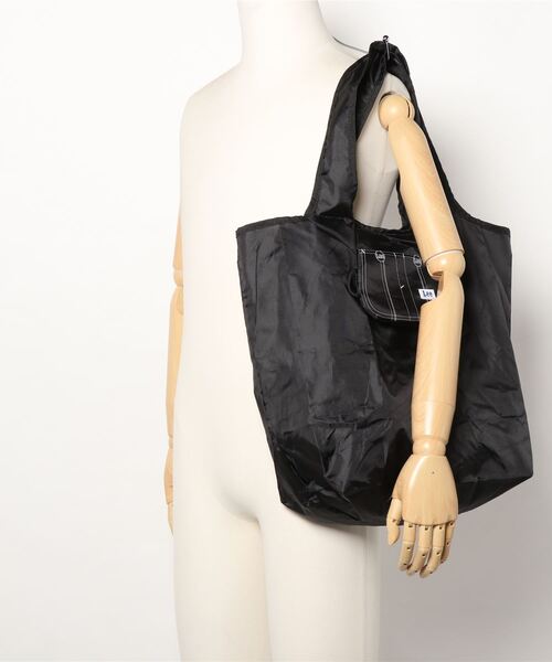 Lee（リー）の「【LEE/リー】ワンポイントブランドロゴパッカブル（収納可）エコトートバッグ（エコバッグ/サブバッグ・レディース・ブラック/ネイビー/ベージュ/ブラウン/グレー/ワイン/カーキ/ホワイト・FREE）」の13枚目の写真