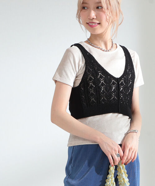 Ray BEAMS（レイビームス）の「Ray BEAMS / レース編み ニット キャミソール（キャミソール・レディース・ブラック/オフホワイト・ONE SIZE）」の9枚目の写真