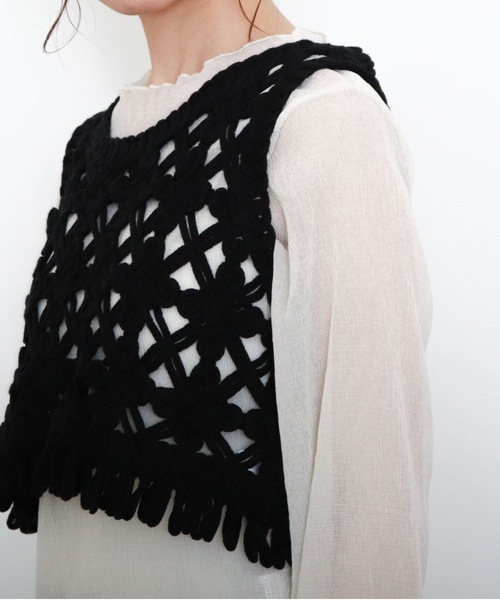 archives（アルシーヴ）の「【限定item】クロシェコンパクトフリンジベスト（ベスト・レディース・ブラック/オフホワイト/アイボリー・MEDIUM）」の15枚目の写真