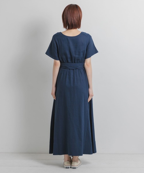 URBAN RESEARCH Sonny Label（アーバンリサーチサニーレーベル）の「スクエアネックリネンワンピース（ワンピース・レディース・ネイビー/オフホワイト/スミクロ・FREE）」の13枚目の写真
