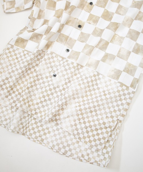 OURET(オーレット)の「60コットンサテンムラ染めチェッカー 切替オープンカラー半袖シャツ(シャツ/ブラウス・メンズ・ブラック/パープル/グレー/カーキ・2/1)」の8枚目の写真