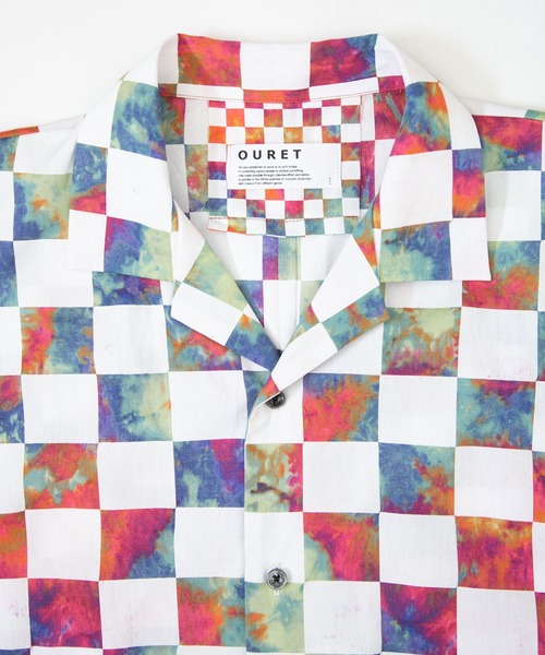OURET(オーレット)の「60コットンサテンムラ染めチェッカー 切替オープンカラー半袖シャツ(シャツ/ブラウス・メンズ・ブラック/パープル/グレー/カーキ・2/1)」の21枚目の写真