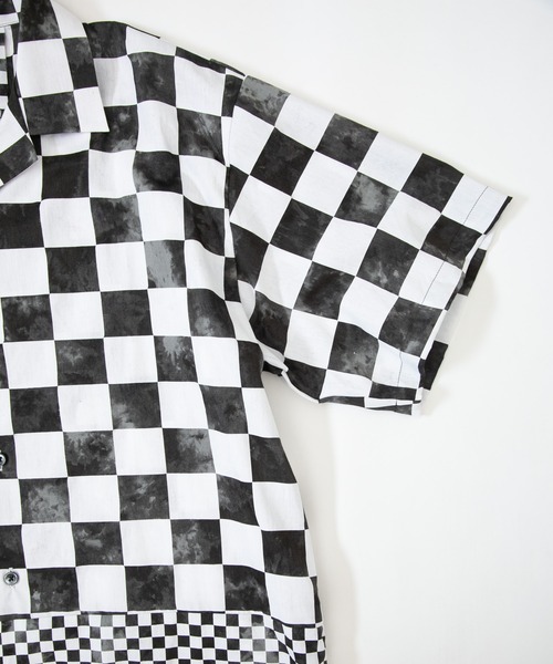 OURET(オーレット)の「60コットンサテンムラ染めチェッカー 切替オープンカラー半袖シャツ(シャツ/ブラウス・メンズ・ブラック/パープル/グレー/カーキ・2/1)」の10枚目の写真