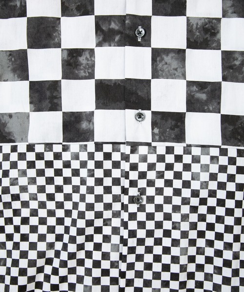 OURET(オーレット)の「60コットンサテンムラ染めチェッカー 切替オープンカラー半袖シャツ(シャツ/ブラウス・メンズ・ブラック/パープル/グレー/カーキ・2/1)」の22枚目の写真