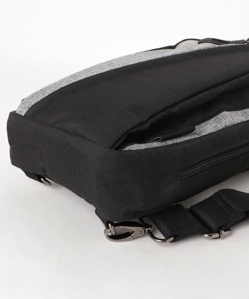 RAW.C(ロークリエイト)の「FUNCTIONAL/ファンクショナル ボディバッグ HEATHER NYLON BODY BAG 撥水 RCB-005TI(ボディバッグ/ウエストポーチ・メンズ・ブラック×グレー/ブラック/グレー/ブルー系その他/ブラック×レッド/ブラック×ブラック/ネイビー/ブルー系その他2・FREE)」の13枚目の写真