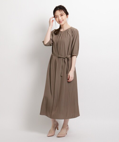 洗える パウダーサテンギャザーワンピース ワンピース Sunauna スーナウーナ のファッション通販 Zozotown