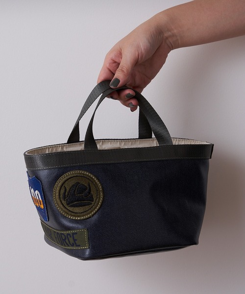 BEARDSLEY（ビアズリー）の「ワッペンミニバック（トートバッグ・レディース・インディゴブルー/アイボリー・FREE）」の15枚目の写真