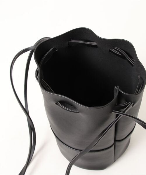 MOHI（モヒ）の「MOHI / GU-901 / バケツ型巾着ミニバッグ（ショルダーバッグ・レディース・シルバー/キャメル/ブラック/ライトベージュ・FREE）」の7枚目の写真