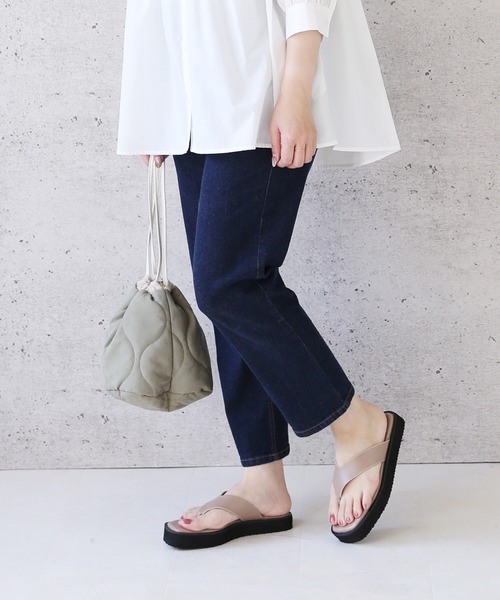 menue(メヌエ)の「スクエアトゥ厚底トングサンダル(サンダル・レディース・ホワイト/ブラック/グレイッシュベージュ/ブラウン系その他・LL/3L/S/M/L/XS)」の9枚目の写真