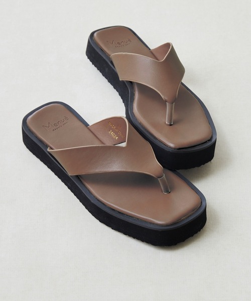 menue(メヌエ)の「スクエアトゥ厚底トングサンダル(サンダル・レディース・ホワイト/ブラック/グレイッシュベージュ/ブラウン系その他・LL/3L/S/M/L/XS)」の21枚目の写真