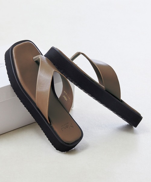 menue(メヌエ)の「スクエアトゥ厚底トングサンダル(サンダル・レディース・ホワイト/ブラック/グレイッシュベージュ/ブラウン系その他・LL/3L/S/M/L/XS)」の20枚目の写真