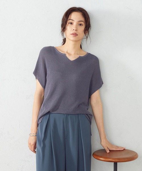 COMME CA ISM（コムサイズム）の「リネン混キーネックプルオーバー（ニット/セーター・レディース・ライトグレー/ダークブラウン/ブルー/ワイン・MEDIUM/LARGE）」の14枚目の写真