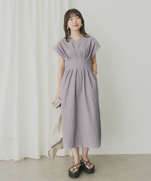 KBF+（ケービーエフプラス）の「KBF+　ウエストタックフレンチワンピース（ワンピース・レディース・ベージュ系その他/ブラック/パープル・ONE）」の11枚目の写真