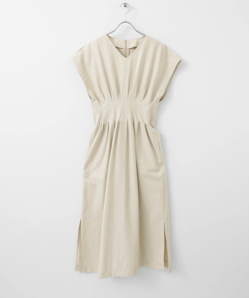 KBF+（ケービーエフプラス）の「KBF+　ウエストタックフレンチワンピース（ワンピース・レディース・ベージュ系その他/ブラック/パープル・ONE）」の19枚目の写真