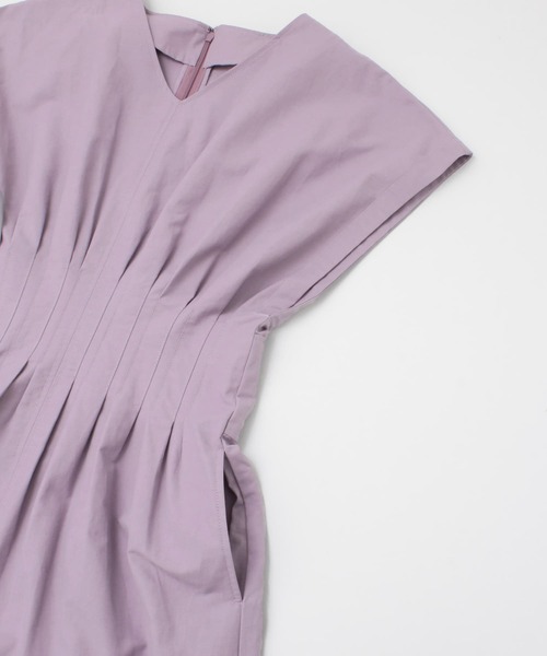 KBF+（ケービーエフプラス）の「KBF+　ウエストタックフレンチワンピース（ワンピース・レディース・ベージュ系その他/ブラック/パープル・ONE）」の22枚目の写真