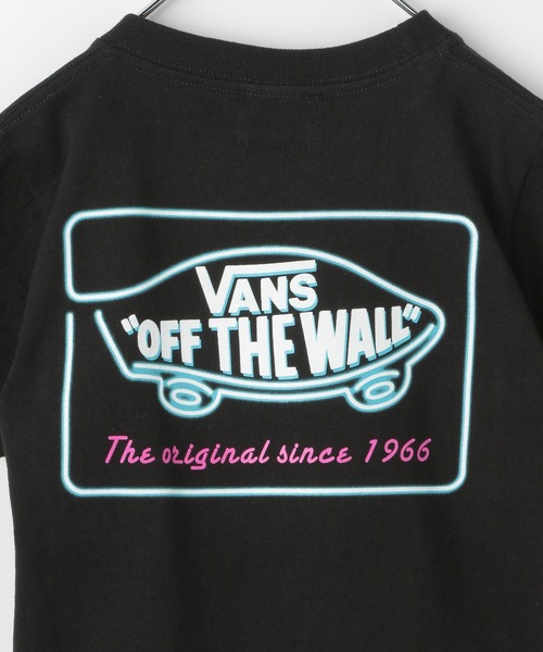 VANS（バンズ）の「【VANS(ヴァンズ)】ロゴＴ(KIDS)（Tシャツ/カットソー・キッズ・ブラック/オフホワイト/オレンジ・MEDIUM/LARGE/X-LARGE/XX-LARGE）」の13枚目の写真