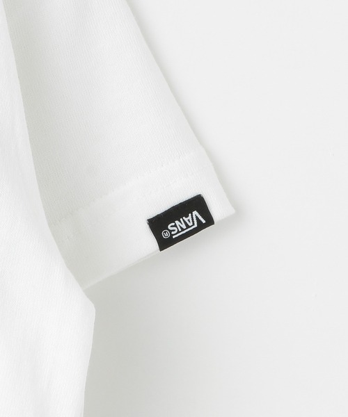 VANS（バンズ）の「【VANS(ヴァンズ)】ロゴＴ(KIDS)（Tシャツ/カットソー・キッズ・ブラック/オフホワイト/オレンジ・MEDIUM/LARGE/X-LARGE/XX-LARGE）」の16枚目の写真