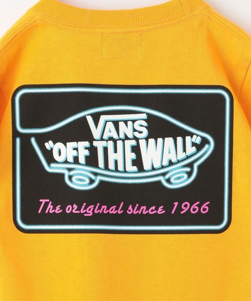 VANS（バンズ）の「【VANS(ヴァンズ)】ロゴＴ(KIDS)（Tシャツ/カットソー・キッズ・ブラック/オフホワイト/オレンジ・MEDIUM/LARGE/X-LARGE/XX-LARGE）」の21枚目の写真