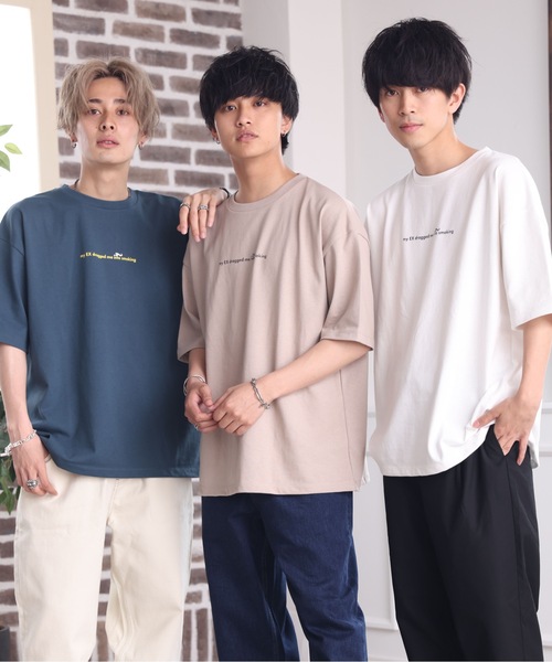 ACE SHOP（エースショップ）の「エモタバコガールプリントTシャツ【ファッション系YouTuberめんくろ。コラボ】（Tシャツ/カットソー・メンズ・ホワイト/ブルー/ベージュ・FREE）」の10枚目の写真