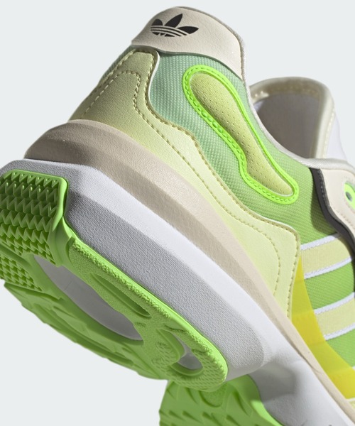 adidas（アディダス）の「Zentic / アディダスオリジナルス（スニーカー・レディース・イエロー系その他/オフホワイト/ブラック/ホワイト×ブラック・23.5cm/24.5cm/25.5cm/23.0cm/24.0cm/25.0cm/26.0cm/22.5cm/26.5cm/27.5cm/27.0cm）」の9枚目の写真