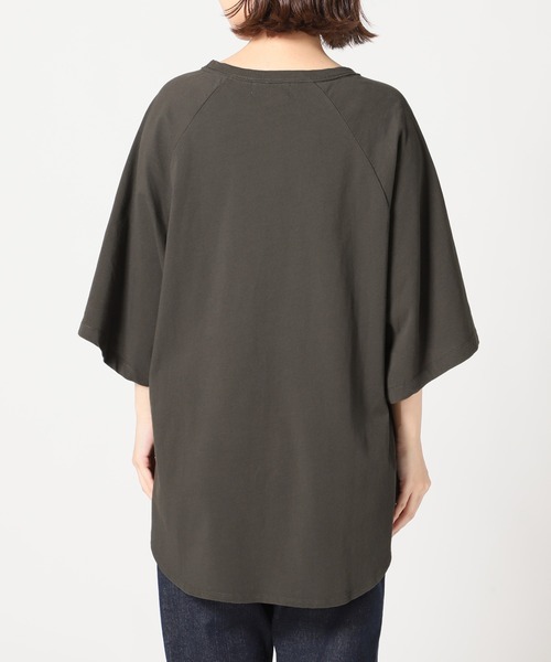 SLOBE IENA（スローブイエナ）の「強撚天竺BIGニュアンスプルオーバー【手洗い可能】◆（Tシャツ/カットソー・レディース・ブラック/ブラウン・FREE）」の3枚目の写真