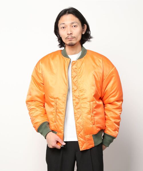 RVCA(ルーカ)の「RVCA/ルーカ リバーシブル ナイロンMA-1 BB042-766(MA-1・メンズ・ブラック/グリーン・S/M/L)」の22枚目の写真
