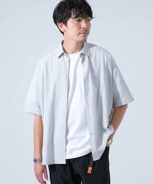 URBAN RESEARCH ROSSO MEN(アーバンリサーチロッソメン)の「『XLサイズあり』ECOVEROオーバー半袖シャツ(シャツ/ブラウス・メンズ・ブラック/グレー/カーキ・MEDIUM/LARGE/X-LARGE)」の1枚目の写真